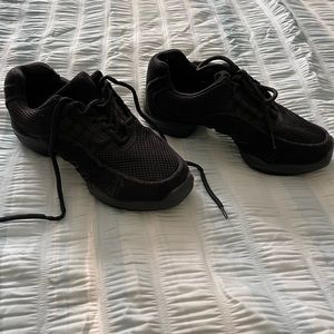 Girls/women’s hip hop shoes